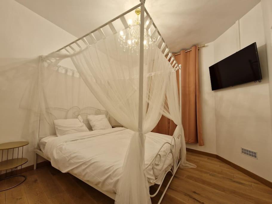 Maison Chic Avec Jacuzzi Nogent Sur Oise Yaospa60 Εξωτερικό φωτογραφία